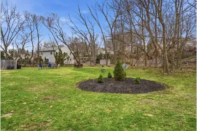 6 Venice St #B6, Danvers, MA 01923 - Photo 5