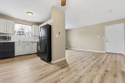 6 Venice St #B6, Danvers, MA 01923 - Photo 5