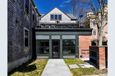 1 Johnny Cake Hill #3, New Bedford, MA 02740 - Photo 1