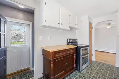 26 Haskell St, Agawam, MA 01001 - Photo 7