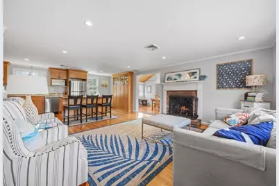 18 Captain Towne Rd, Sandwich, MA 02537 - Photo 5