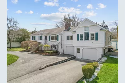 18 Captain Towne Rd, Sandwich, MA 02537 - Photo 1