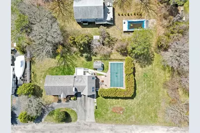 18 Captain Towne Rd, Sandwich, MA 02537 - Photo 3