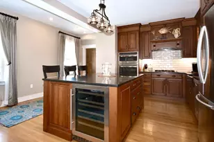 30 Centre St, New Bedford, MA 02740 - Photo 3