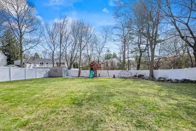 27 Bruce Ave, Shrewsbury, MA 01545 - Photo 13