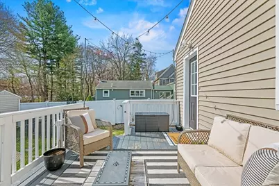 27 Bruce Ave, Shrewsbury, MA 01545 - Photo 7