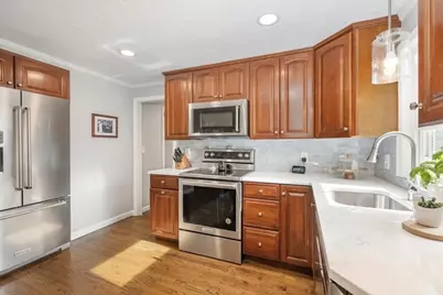 27 Bruce Ave, Shrewsbury, MA 01545 - Photo 17