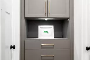 1069 Washington St, Boston, MA 02124 - Photo 9