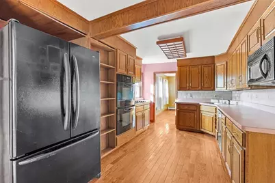 15 Tremont St, Stoneham, MA 02180 - Photo 17