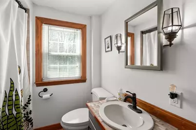 31 W Division St, Holbrook, MA 02343 - Photo 13