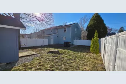 117 Saint Andre Dr, Uxbridge, MA 01569 - Photo 11