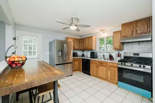 117 St Andre Dr, Uxbridge, MA 01569 - Photo 3