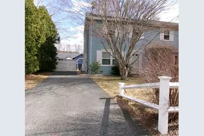 117 Saint Andre Dr, Uxbridge, MA 01569 - Photo 1