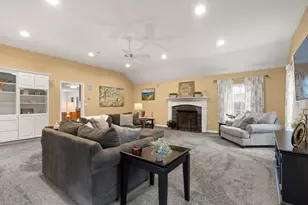 41 Chestnut Rd, Tyngsborough, MA 01879 - Photo 17