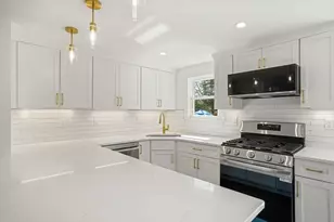 245 Careswell St, Marshfield, MA 02050 - Photo 5