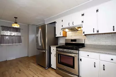 59 Bridge St, Fairhaven, MA 02719 - Photo 21