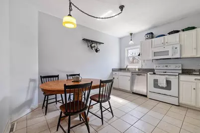 139 Border St #C, Northbridge, MA 01588 - Photo 9