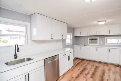 181 Boston Post Road E #26, Marlborough, MA 01752 - Photo 13
