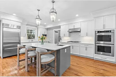 37 Mayflower Road, Winchester, MA 01890 - Photo 11