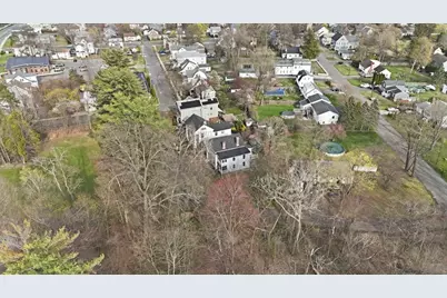 20 Perkins St, Westfield, MA 01085 - Photo 39