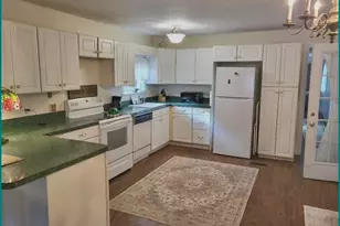 58 Maplewood Dr, Halifax, MA 02338 - Photo 3