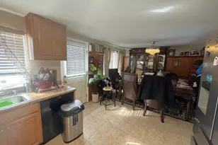 149 Thurber Ave, Attleboro, MA 02703 - Photo 5