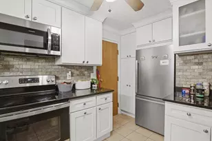595 Revere Beach Pkwy, Revere, MA 02151 - Photo 11