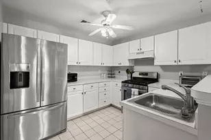 324 Tilden Commons Ln, Braintree, MA 02184 - Photo 1