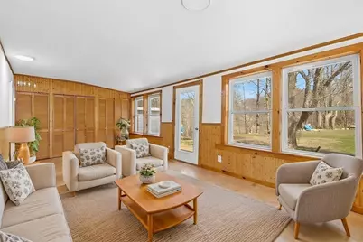 359 Hartford, Bellingham, MA 02019 - Photo 11