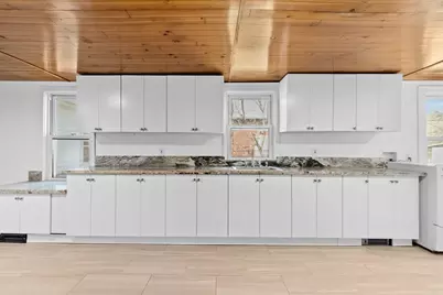 359 Hartford, Bellingham, MA 02019 - Photo 3