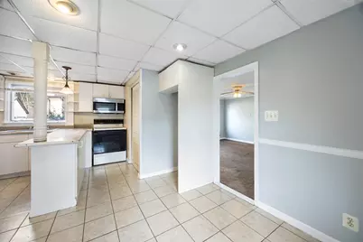 28 Maple Street, Chicopee, MA 01020 - Photo 9