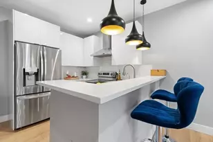 60 Cross St E, Somerville, MA 02145 - Photo 7