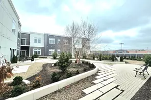 60 Cross St E, Somerville, MA 02145 - Photo 21