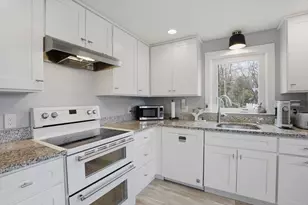 21 Park St, Shrewsbury, MA 01545 - Photo 9