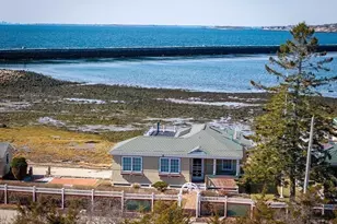 127-131 Eastern Point Blvd, Gloucester, MA 01930 - Photo 17