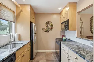 914 Sherwood Forest Ln, Saugus, MA 01906 - Photo 9