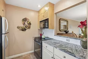 914 Sherwood Forest Ln, Saugus, MA 01906 - Photo 11