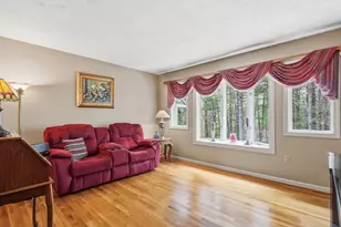 914 Sherwood Forest Ln, Saugus, MA 01906 - Photo 15