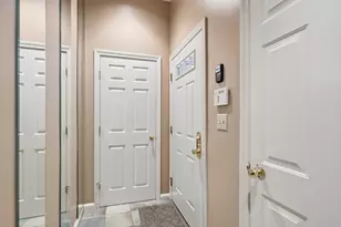 914 Sherwood Forest Ln, Saugus, MA 01906 - Photo 5