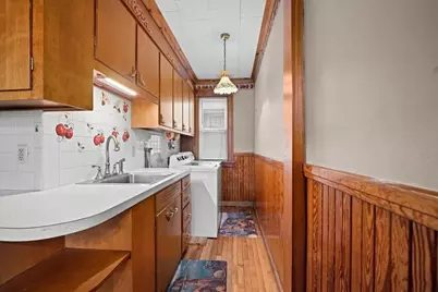 34 Dartmouth St, Worcester, MA 01604 - Photo 7