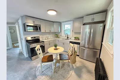26 Hobson St, Methuen, MA 01844 - Photo 9