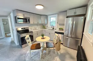 26 Hobson St, Methuen, MA 01844 - Photo 9