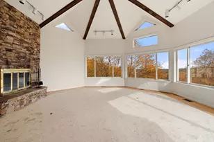 31 Overlook Dr, Southborough, MA 01772 - Photo 7