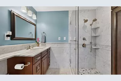 18 Hancock St #4, Boston, MA 02114 - Photo 19