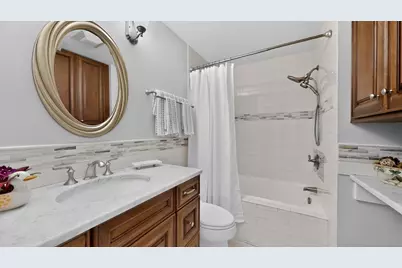 18 Hancock St #4, Boston, MA 02114 - Photo 19