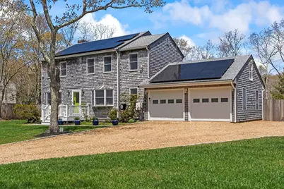 105 Whalers Walk, Edgartown, MA 02539 - Photo 3