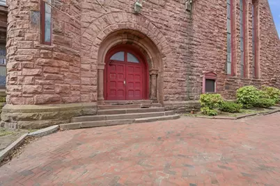 18 Salem St, Springfield, MA 01105 - Photo 3