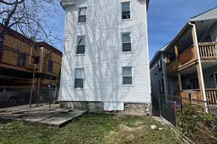 34 Willie St, Lowell, MA 01854 - Photo 9