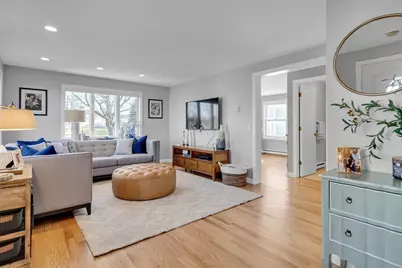 7 Long Terrace, Boston, MA 02132 - Photo 3