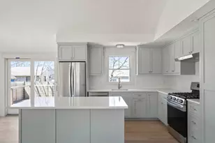 10 Winthrop Ave, Oak Bluffs, MA 02557 - Photo 3